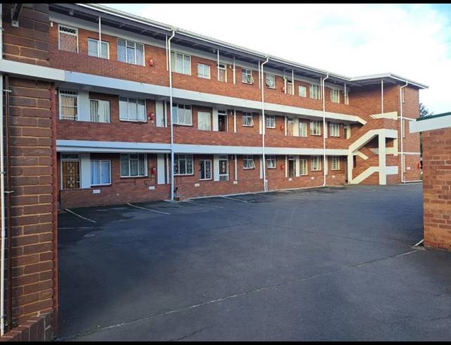 1 BEDROOM APARTMENT FOR SALE IN PELHAM